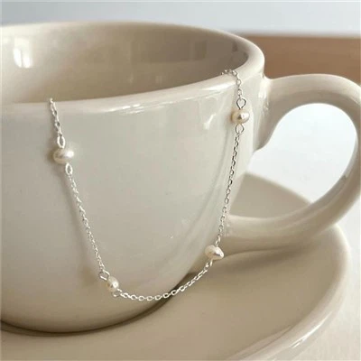 آیا دستبند با نگین ۹۲۵ معنی خاصی دارد؟